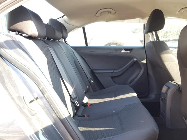3VW2K7AJ4EM311855 - 2014 VOLKSWAGEN JETTA BASE 灰色 照片 6