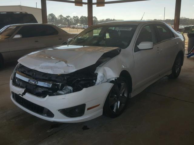 3FAHP0KC1BR146812 - 2011 FORD FUSION SPO WHITE photo 2