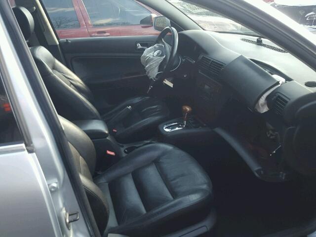 WVWTH63B53P345073 - 2003 VOLKSWAGEN PASSAT GLX 银色 照片 5