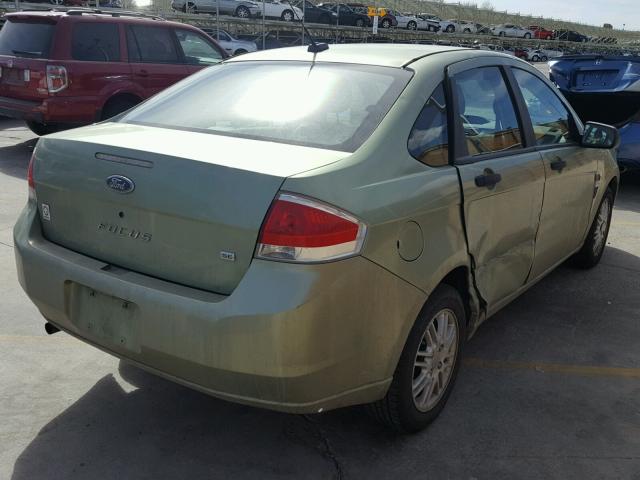 1FAHP35N48W215318 - 2008 FORD FOCUS SE GREEN photo 4