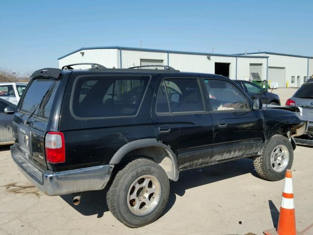 JT3HN86R0W0152334 - 1998 TOYOTA 4RUNNER SR BLACK photo 4