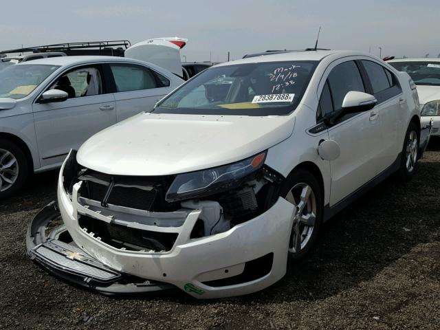 1G1RH6E45DU106644 - 2013 CHEVROLET VOLT WHITE photo 2