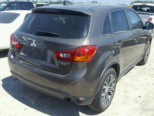 JA4AP3AU3HZ025558 - 2017 MITSUBISHI OUTLANDER BROWN photo 4