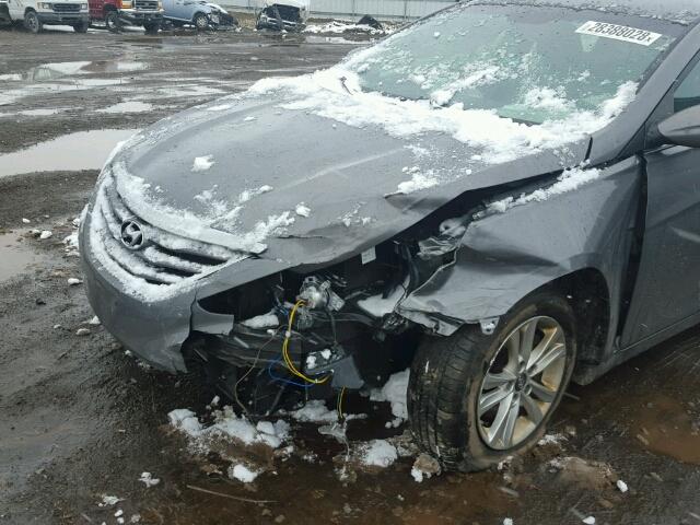 5NPEB4AC1CH442812 - 2012 HYUNDAI SONATA GLS GRAY photo 9