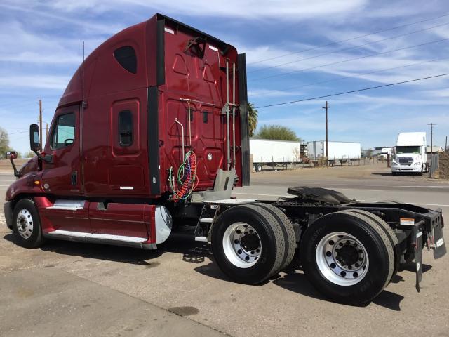 1FUJGLDR5CSBH9761 - 2012 FREIGHTLINER CASCADIA 1 RED photo 3