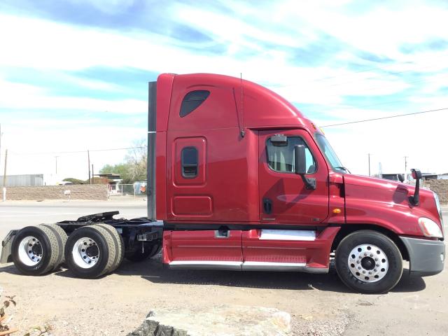 1FUJGLDR5CSBH9761 - 2012 FREIGHTLINER CASCADIA 1 RED photo 9