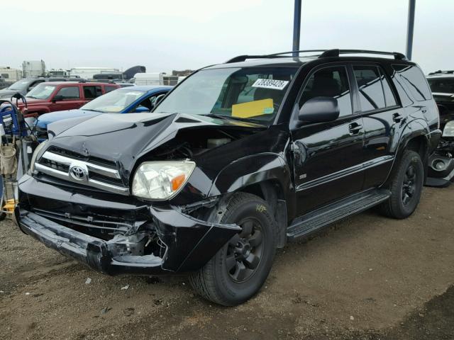 JTEZU14RX50063393 - 2005 TOYOTA 4RUNNER SR BLACK photo 2