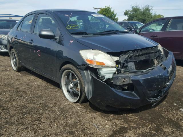 JTDBT923671048473 - 2007 TOYOTA YARIS GRAY photo 1