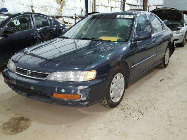 1HGCD5633VA140661 - 1997 HONDA ACCORD LX BLUE photo 2