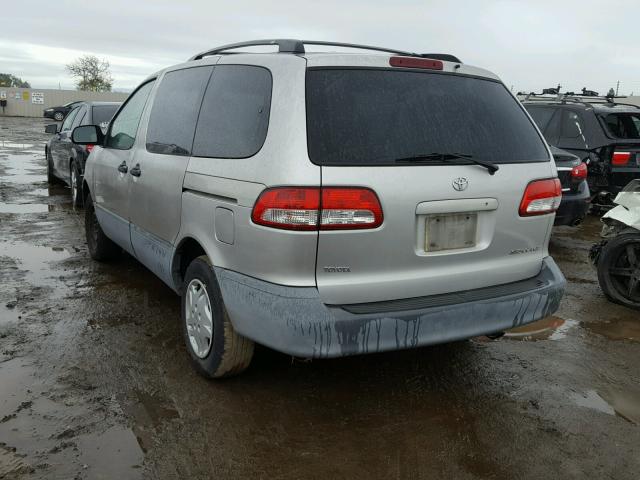 4T3ZF19C82U478030 - 2002 TOYOTA SIENNA CE SILVER photo 3