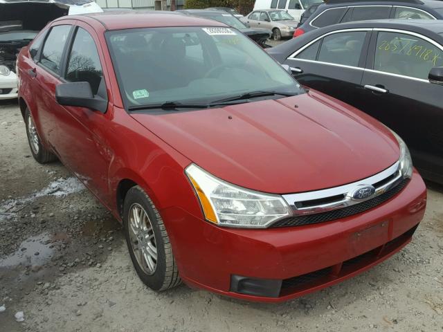 1FAHP35N89W143573 - 2009 FORD FOCUS SE RED photo 1