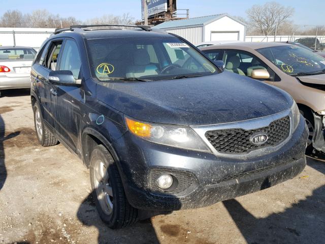 5XYKTCA12BG186565 - 2011 KIA SORENTO BA GRAY photo 1