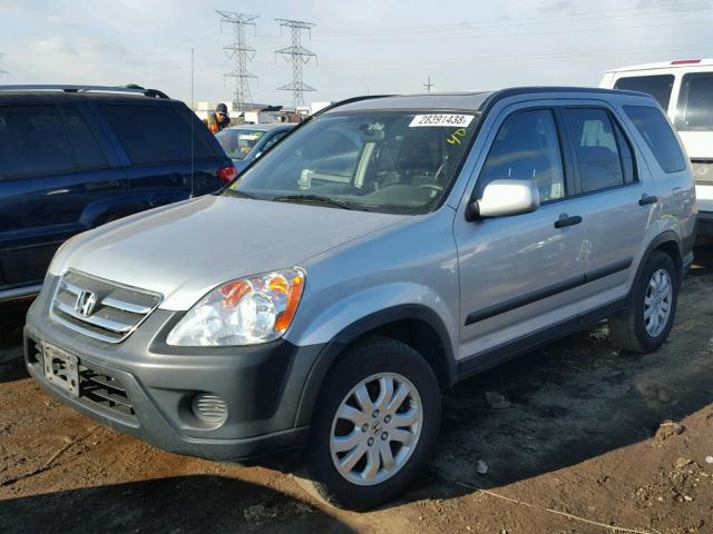 JHLRD78825C006986 - 2005 HONDA CR-V EX SILVER photo 2