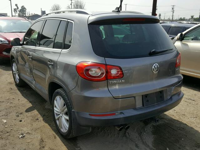 WVGAV7AX3BW568829 - 2011 VOLKSWAGEN TIGUAN S GRAY photo 3