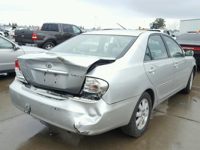 4T1BE30K04U295852 - 2004 TOYOTA CAMRY LE SILVER photo 4