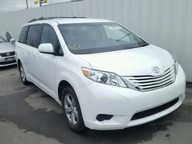 5TDKZ3DC6HS809662 - 2017 TOYOTA SIENNA LE WHITE photo 1