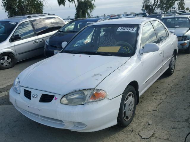 KMHJF35FXYU038157 - 2000 HYUNDAI ELANTRA GL WHITE photo 2