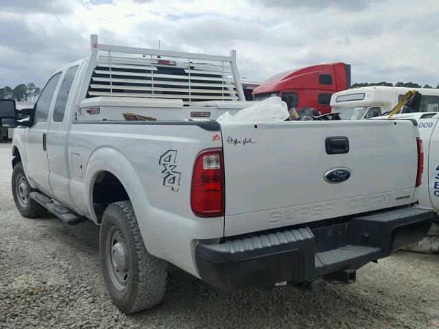 1FT7X2B62CEC15541 - 2012 FORD F250 SUPER WHITE photo 3