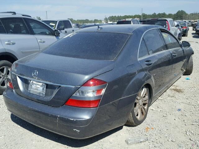 WDDNG71X28A197352 - 2008 MERCEDES-BENZ S 550 GRAY photo 4