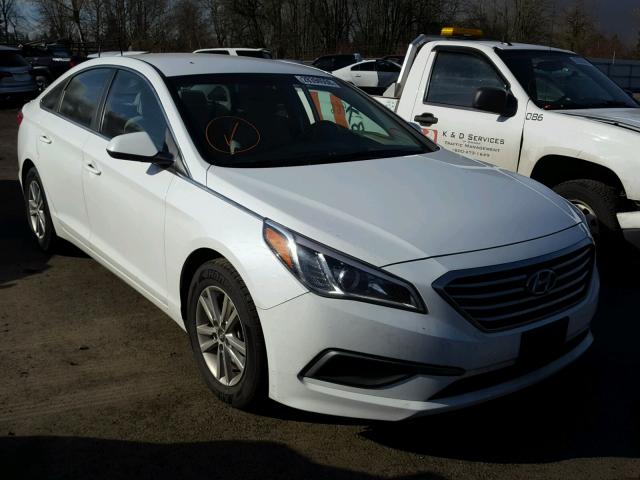 5NPE24AF1HH519308 - 2017 HYUNDAI SONATA SE WHITE photo 1