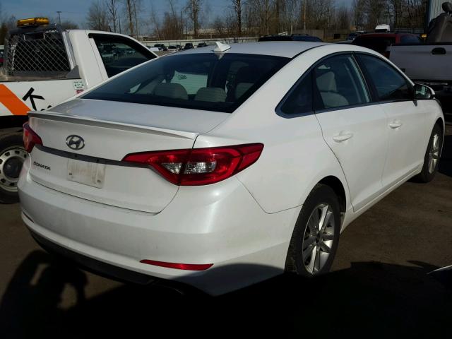 5NPE24AF1HH519308 - 2017 HYUNDAI SONATA SE WHITE photo 4