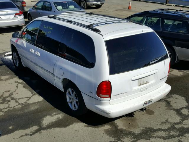 1C4GP54L8WB673658 - 1998 CHRYSLER TOWN & COU WHITE photo 3