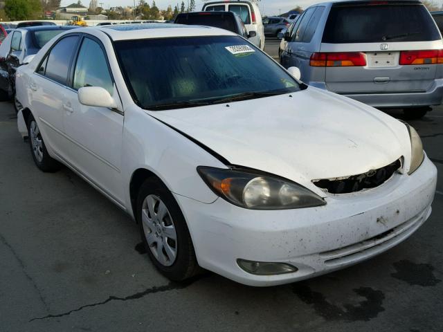 4T1BF30K63U049318 - 2003 TOYOTA CAMRY LE WHITE photo 1