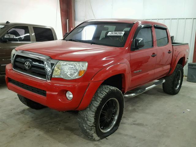 5TELU42N05Z041124 - 2005 TOYOTA TACOMA DOU RED photo 2