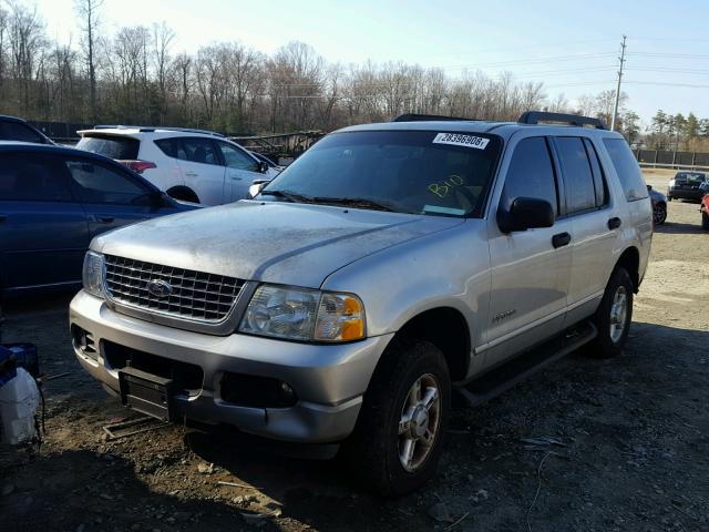 1FMDU73K05ZA38144 - 2005 FORD EXPLORER X SILVER photo 2