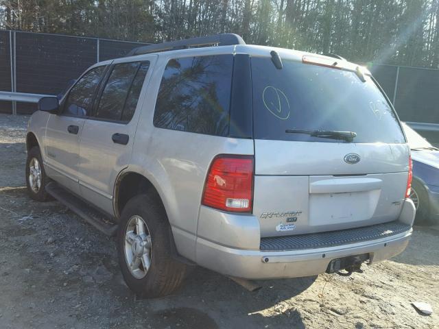 1FMDU73K05ZA38144 - 2005 FORD EXPLORER X SILVER photo 3