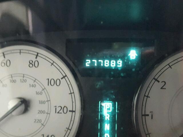 2C3JA53GX5H131211 - 2005 CHRYSLER 300 TOURIN BLACK photo 8