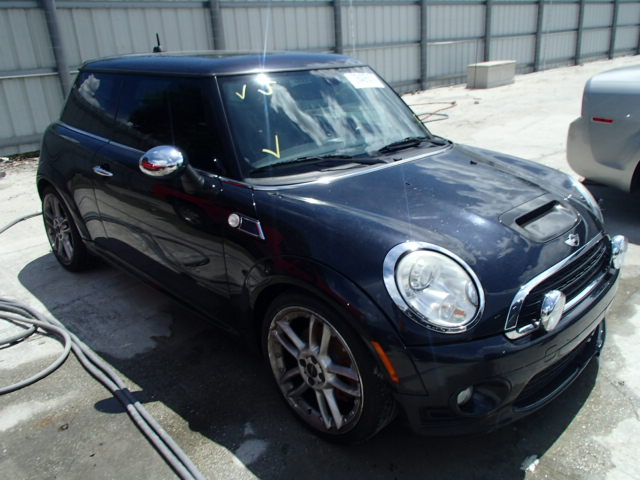 WMWMF73588TV37237 - 2008 MINI COOPER S BLACK photo 1