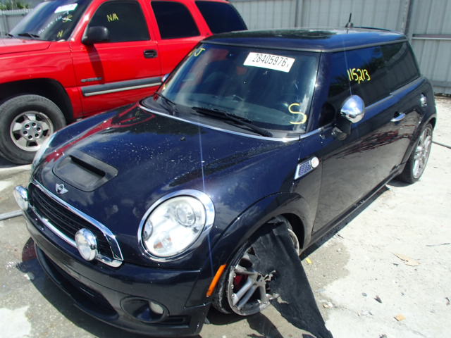 WMWMF73588TV37237 - 2008 MINI COOPER S BLACK photo 2