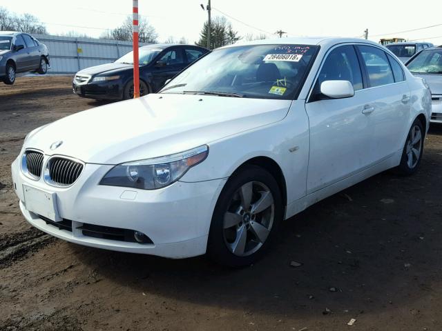 WBANF33507CS39695 - 2007 BMW 525 XI 白色 照片 2