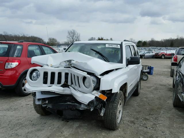 1C4NJPBA8HD150556 - 2017 JEEP PATRIOT SP WHITE photo 2