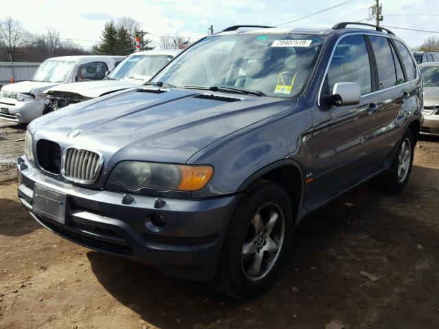 5UXFB33563LH47166 - 2003 BMW X5 4.4I GRAY photo 2