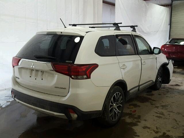 JA4AZ3A32GZ030184 - 2016 MITSUBISHI OUTLANDER WHITE photo 4