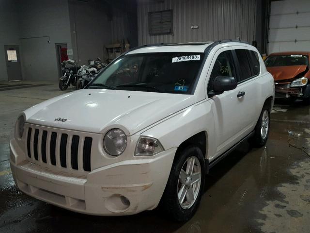 1J8FT47W17D145398 - 2007 JEEP COMPASS WHITE photo 2