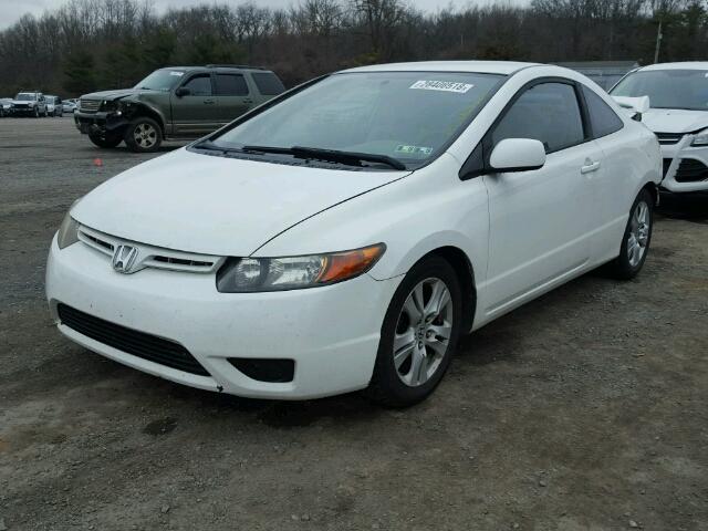 2HGFG12648H545883 - 2008 HONDA CIVIC LX WHITE photo 2