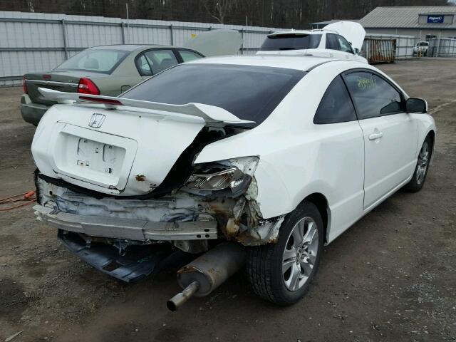 2HGFG12648H545883 - 2008 HONDA CIVIC LX WHITE photo 4