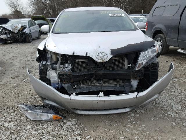 4T3ZE11AX9U001266 - 2009 TOYOTA VENZA BASE SILVER photo 9