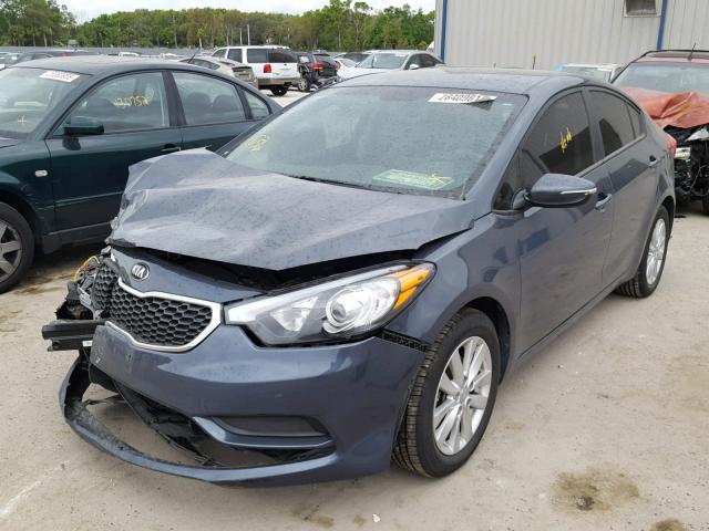 KNAFX4A65G5602208 - 2016 KIA FORTE LX BLUE photo 2