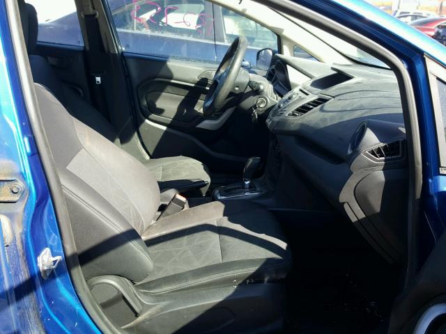 3FADP4BJ0BM221307 - 2011 FORD FIESTA SE BLUE photo 5