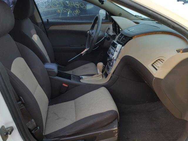 1G1ZC5E18BF273807 - 2011 CHEVROLET MALIBU 1LT 白色 照片 5