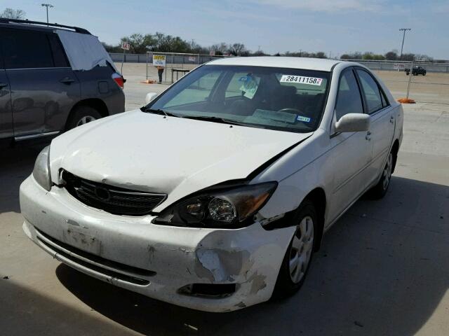 4T1BE32K62U567475 - 2002 TOYOTA CAMRY LE WHITE photo 2