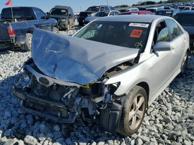 4T1BF3EK6BU230524 - 2011 TOYOTA CAMRY BASE SILVER photo 2