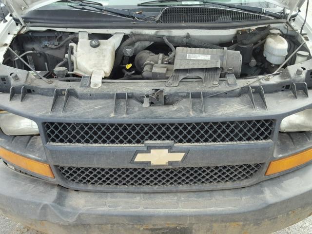 1GCGG25C991146980 - 2009 CHEVROLET EXPRESS G2 WHITE photo 7