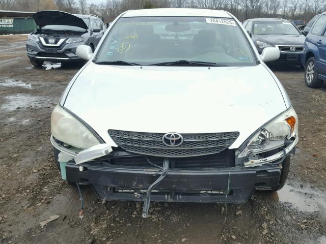 4T1BE30K23U747170 - 2003 TOYOTA CAMRY LE SILVER photo 9