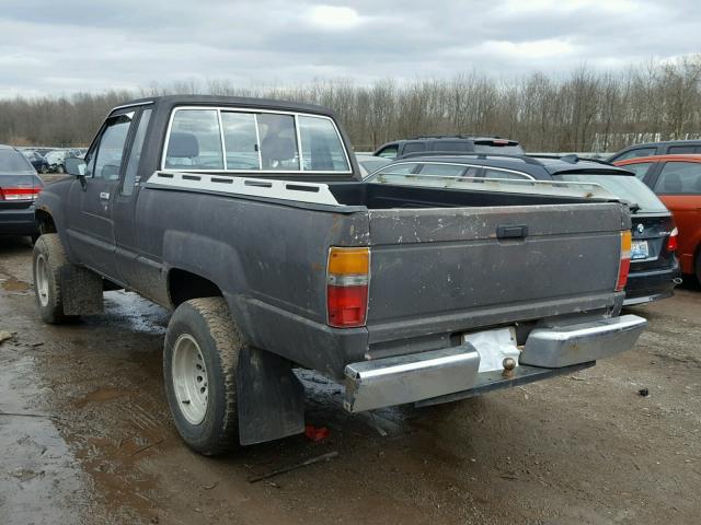 JT4RN67P5G5024399 - 1986 TOYOTA PICKUP XTR GRAY photo 3