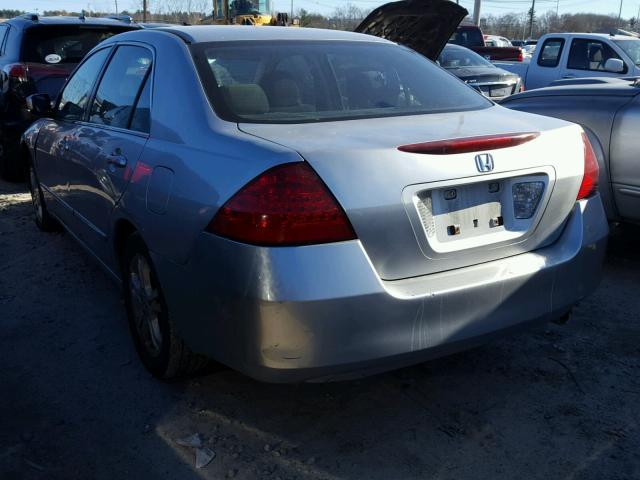 1HGCM56367A177660 - 2007 HONDA ACCORD SE SILVER photo 3